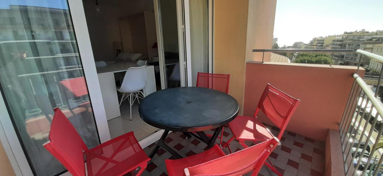 Appartement Le Petit Citron à Menton Extérieur photo