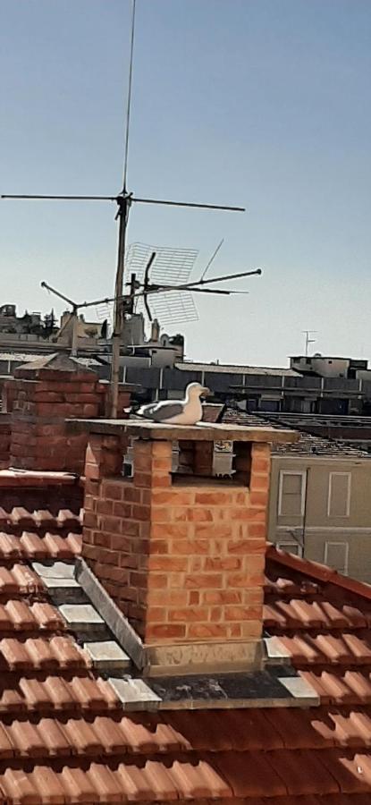 Appartement Le Petit Citron à Menton Extérieur photo