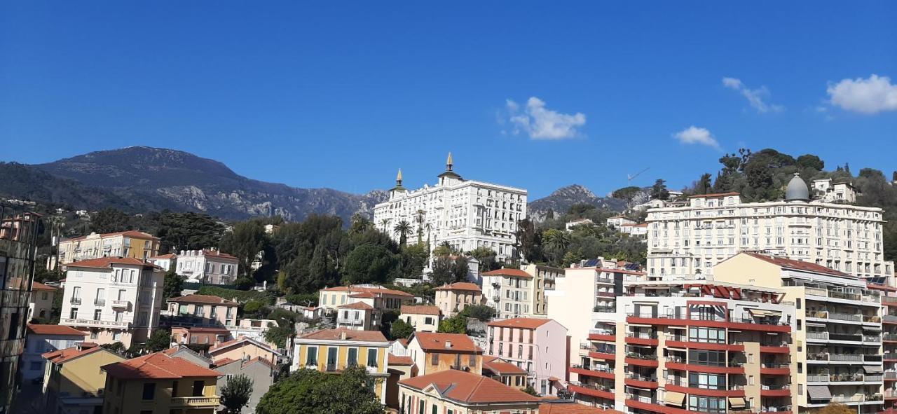 Appartement Le Petit Citron à Menton Extérieur photo